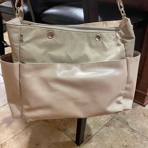 Beis diaper bag